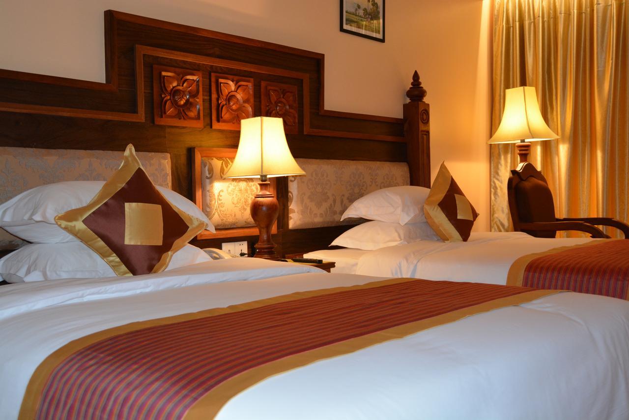 Bayon Era Hotel Siem Reap Exterior foto