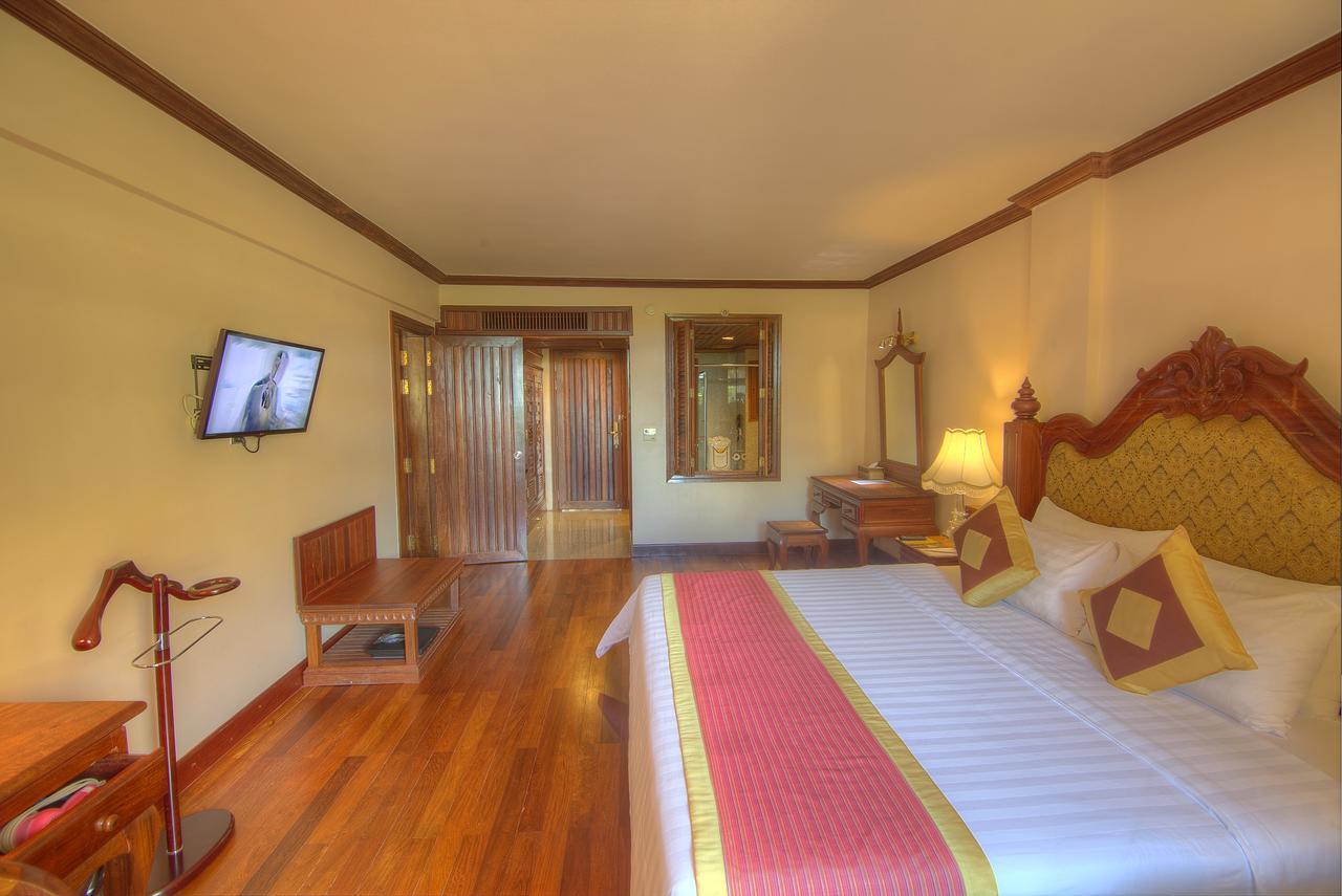 Bayon Era Hotel Siem Reap Exterior foto